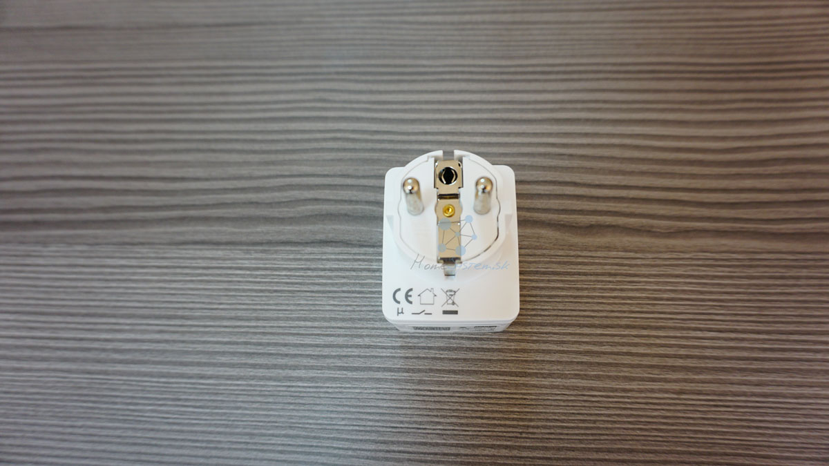 Qubino-16A-zásuvka-z-predu